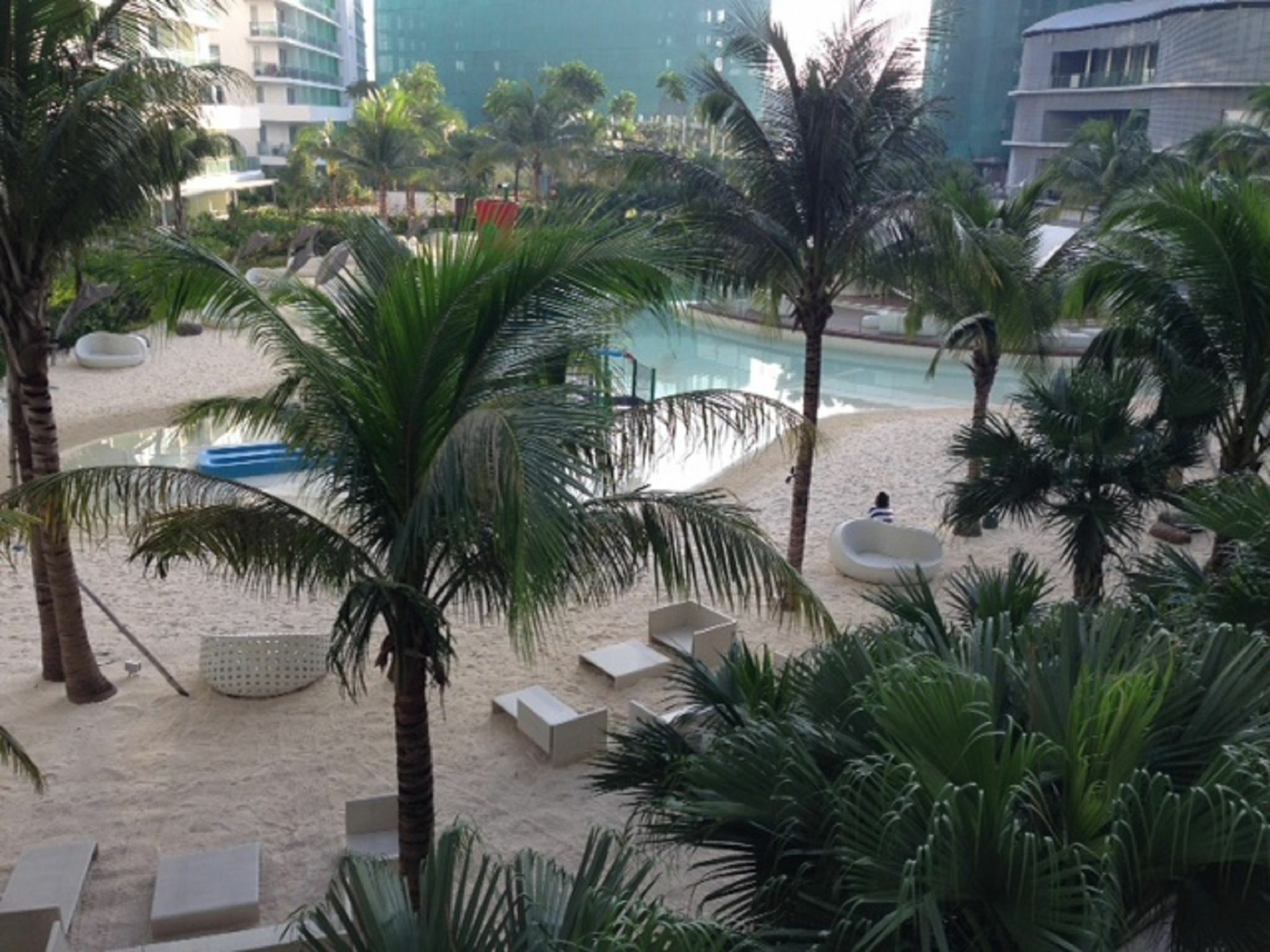 Lemco @ Azure Urban Resort Residences Paranaque City Esterno foto